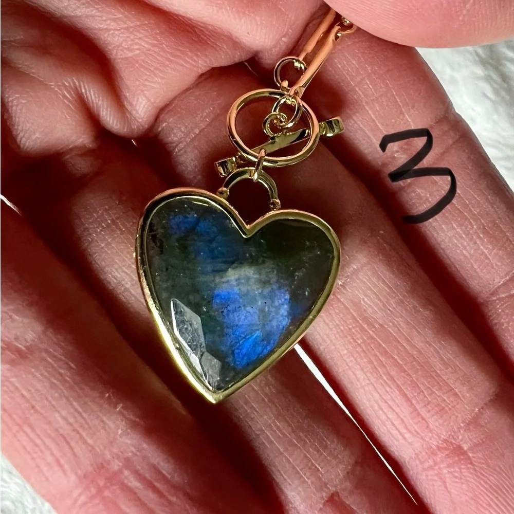 Choose from 10! 14k Subtle Flash Labradorite ❤️ Heart Toggle Necklace Pendant - Picture 7 of 15
